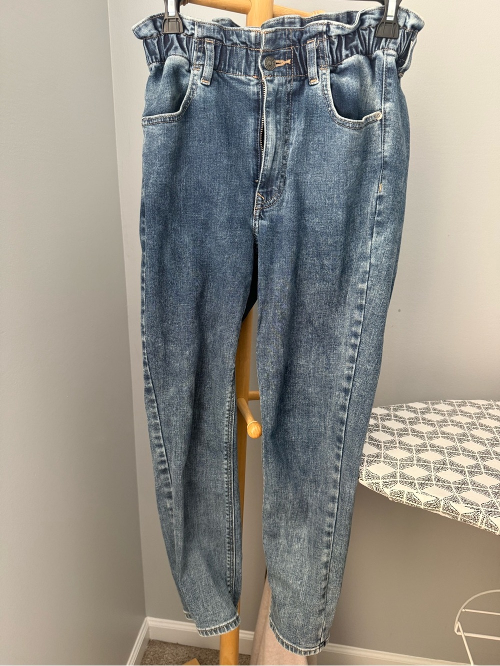 Express High-Rise Paperbag Waist Jeans - Medium Blue Wash